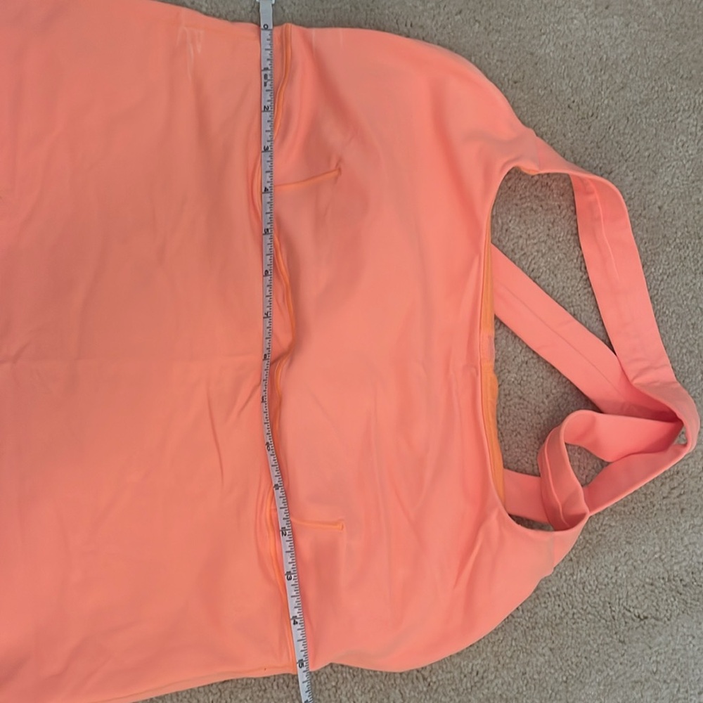 Lululemon top - Picture 6 of 7